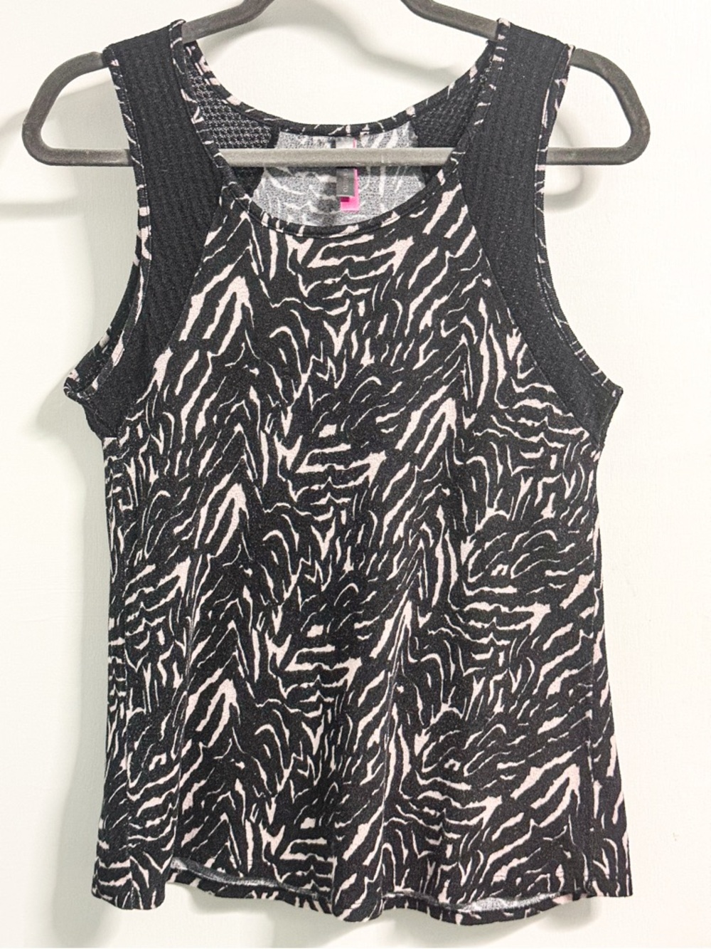 Vince Camuto Black Blush Animal Print Tank Sleeveless L